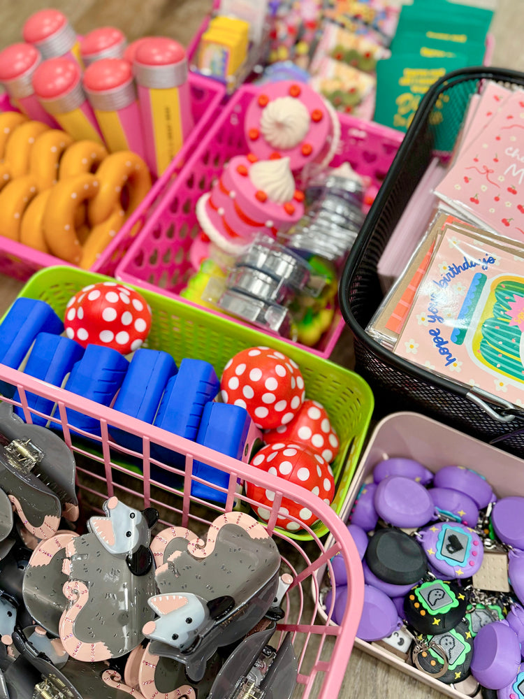 fidgets | trinkets | treasures
