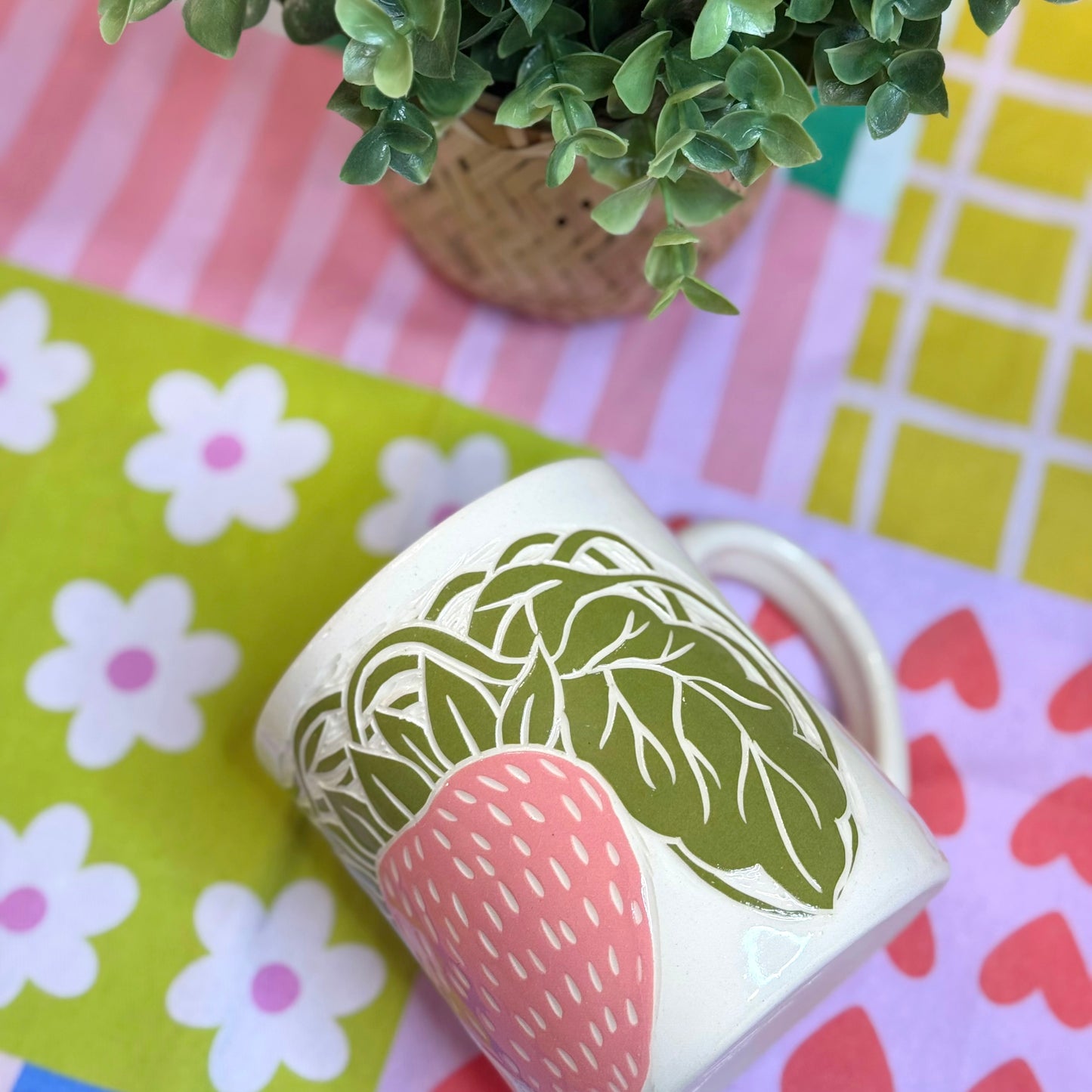 Strawberry Mug (Pink)