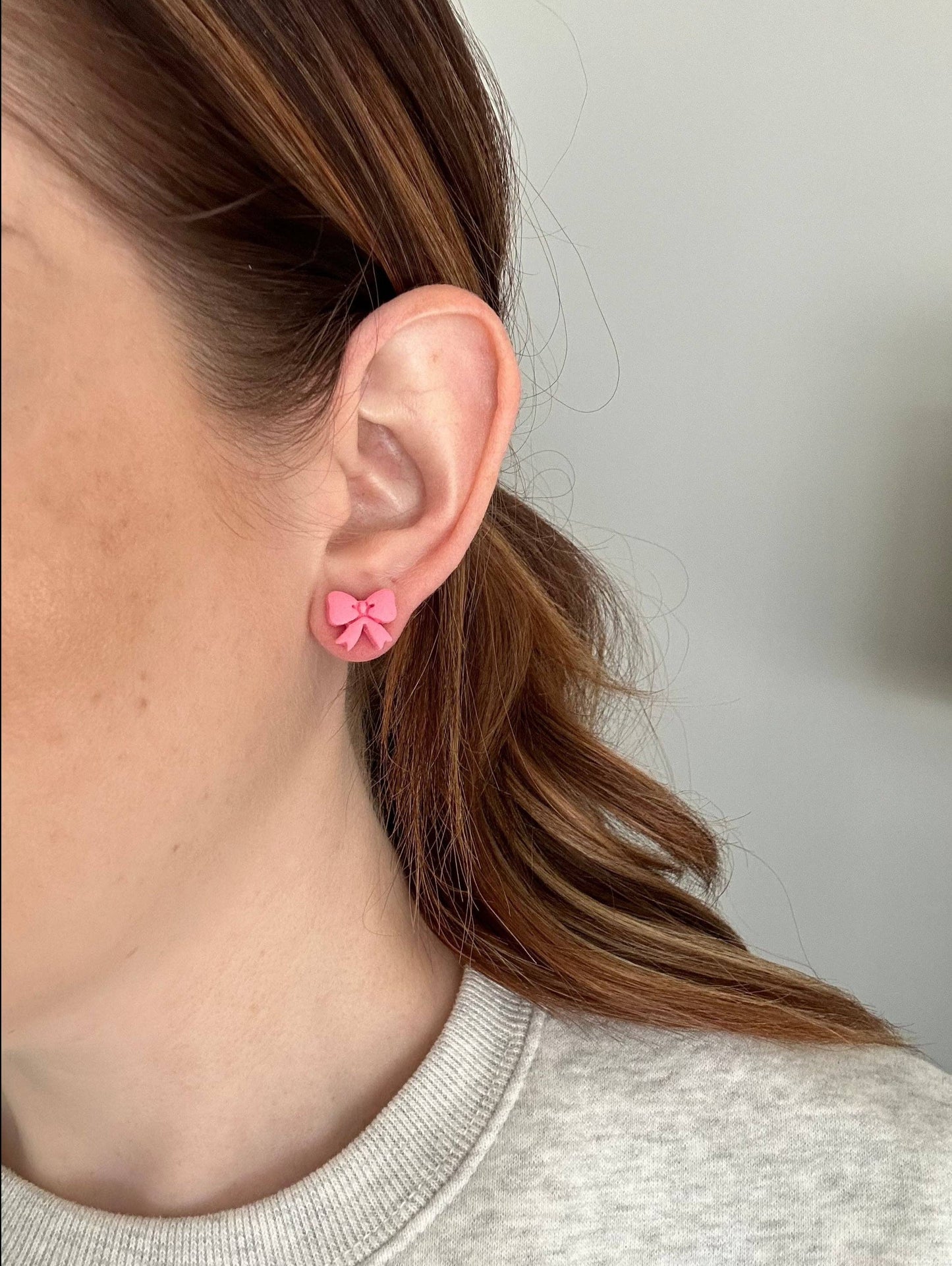 Bow Stud Earrings (Pink)