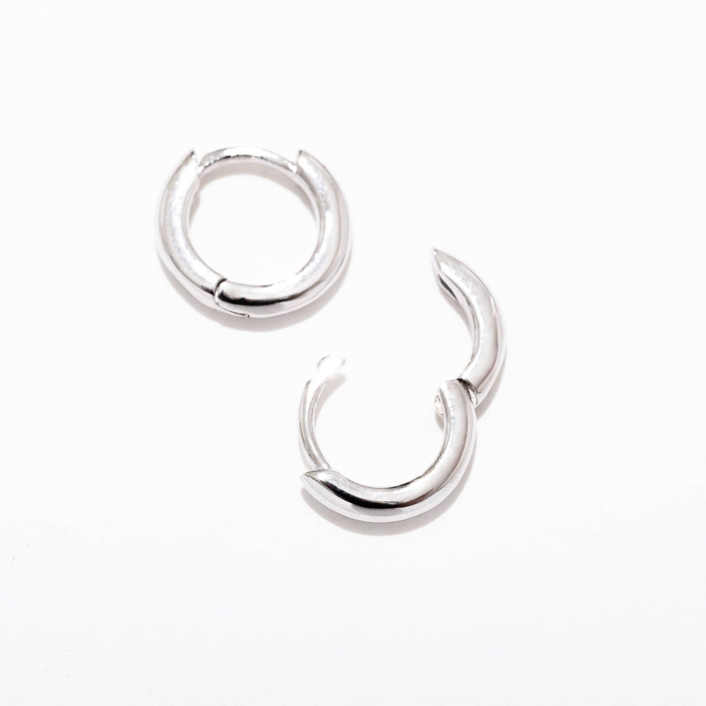 Margot Mini Huggie Hoop Earrings (Sterling Silver)