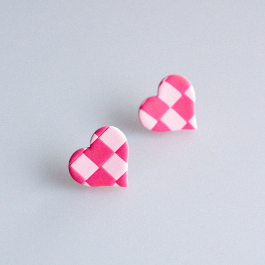 Checkerboard Heart Stud Earrings (Pink)