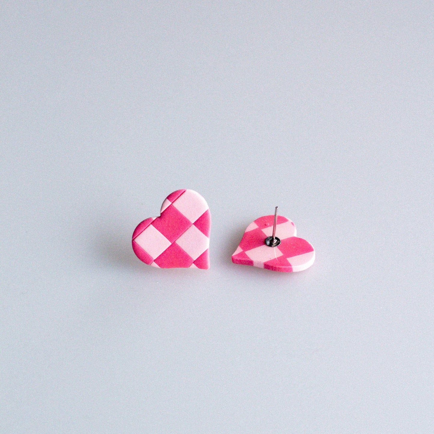 Checkerboard Heart Stud Earrings (Pink)