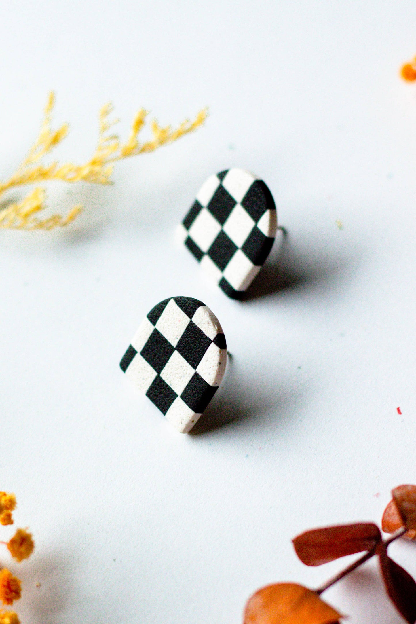 Checkerboard Arch Stud Earrings (Black and White)