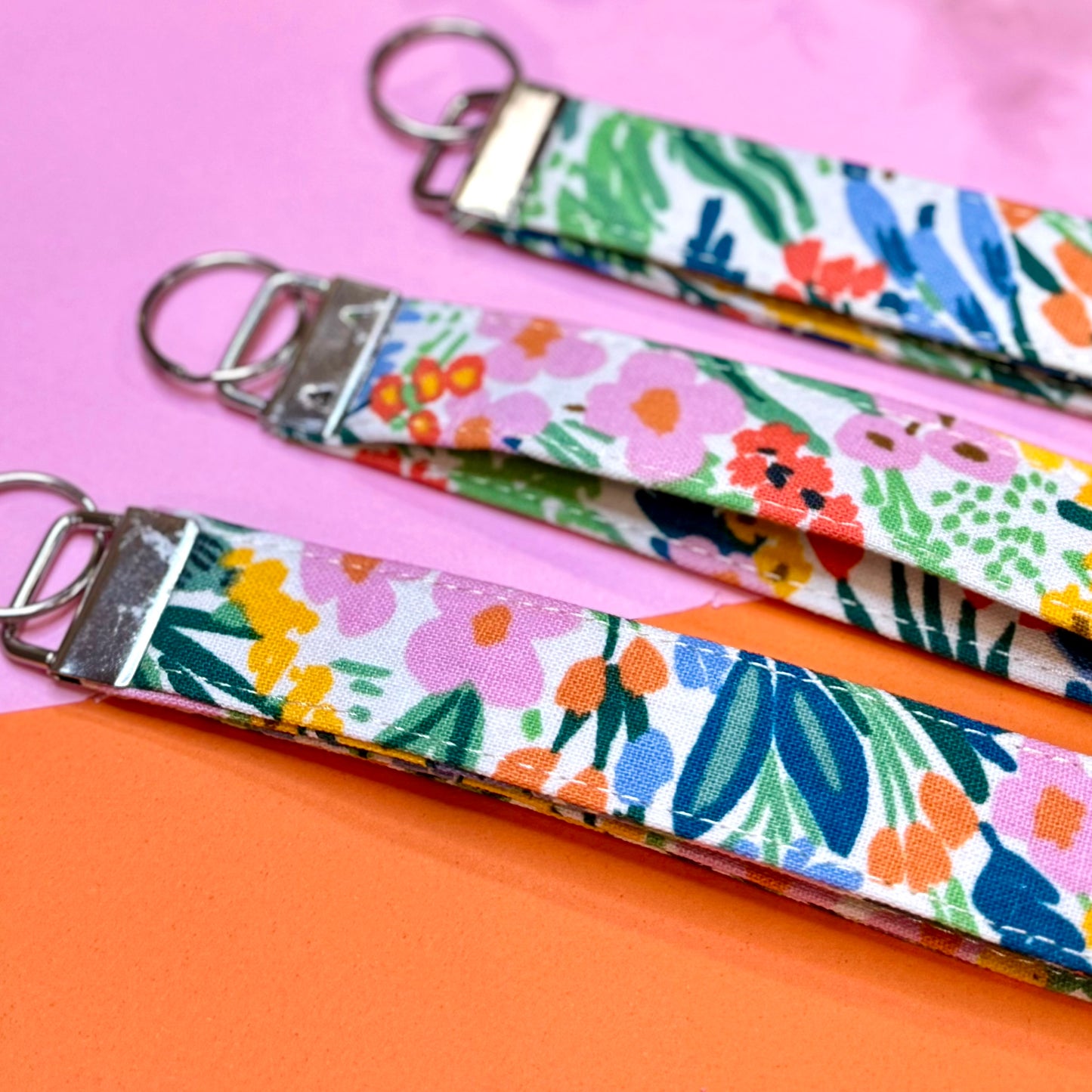 Wristlet Keychain: Bright Blooms