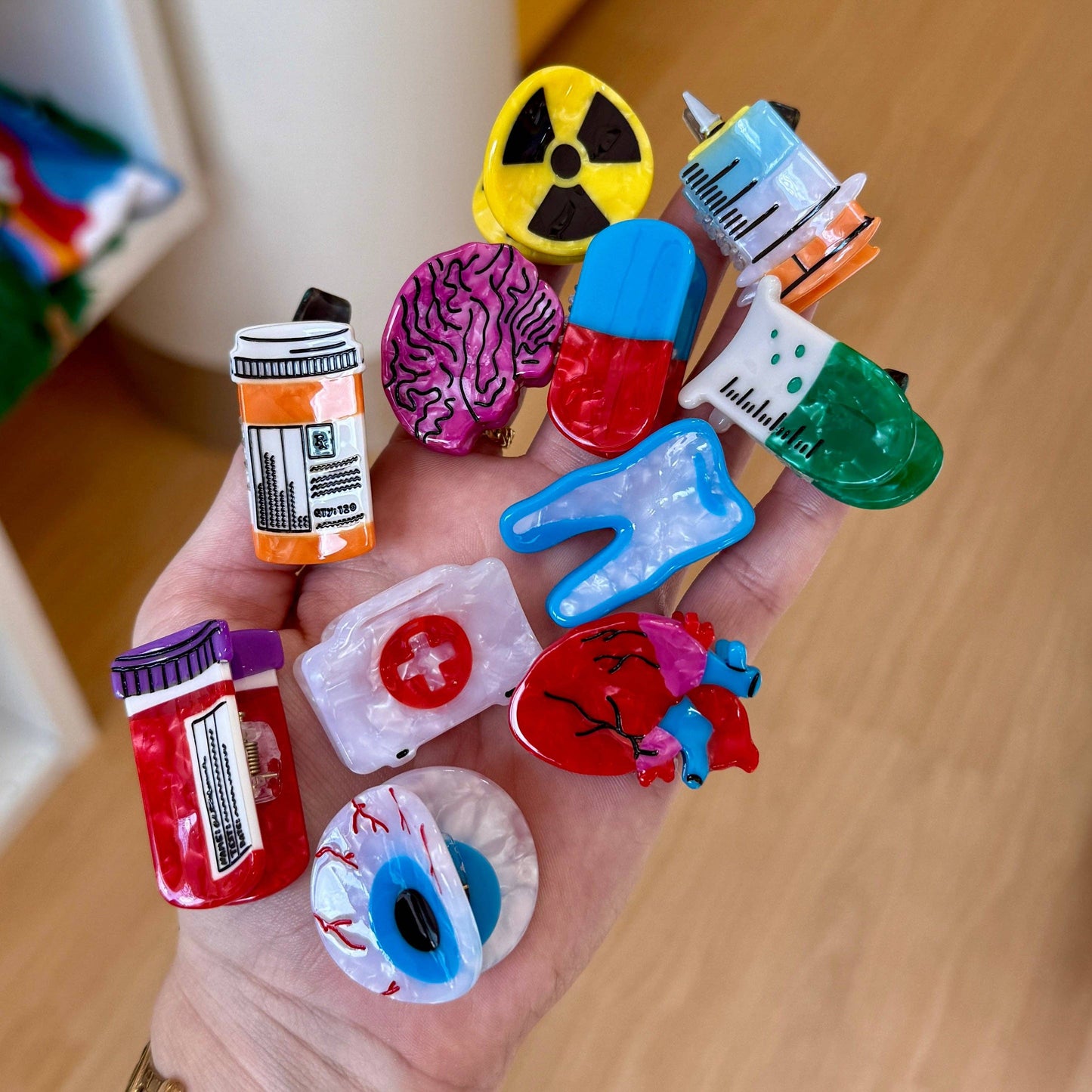 Eyeball Mini Claw Clip
