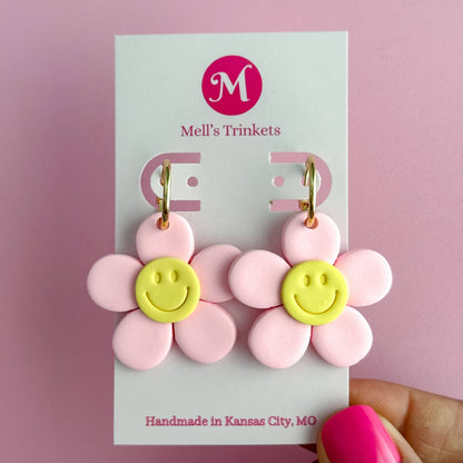 Pink Smiley Daisy Earrings