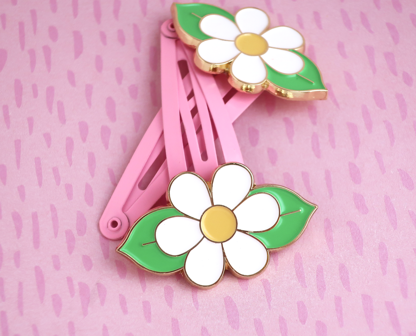 White Daisy Hair Clip Set