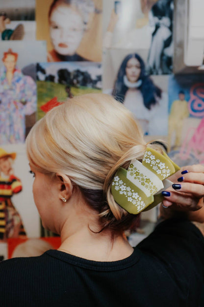 Retro Mixing Bowls Hair Claw