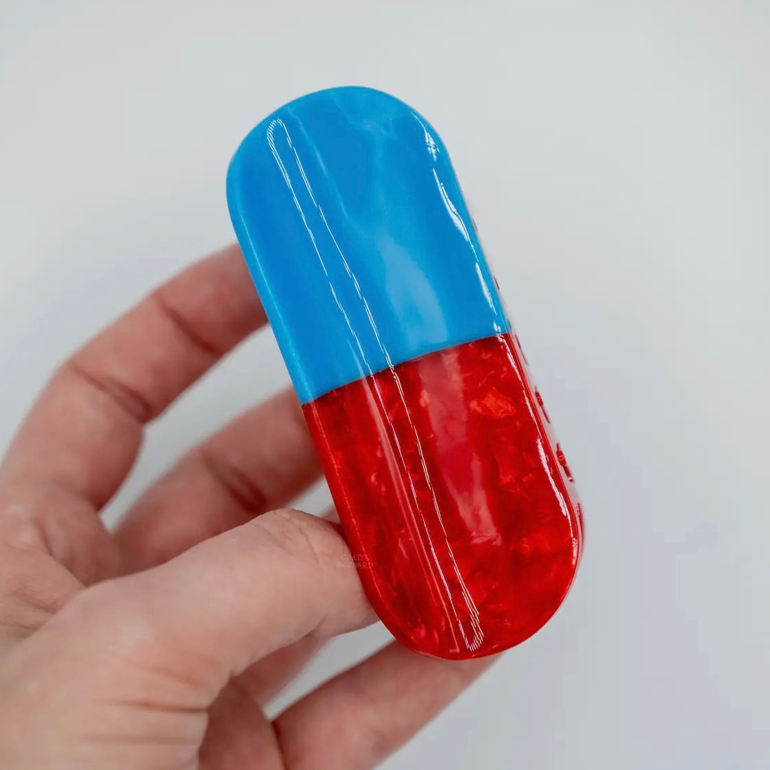 Pill Capsule Claw Clip