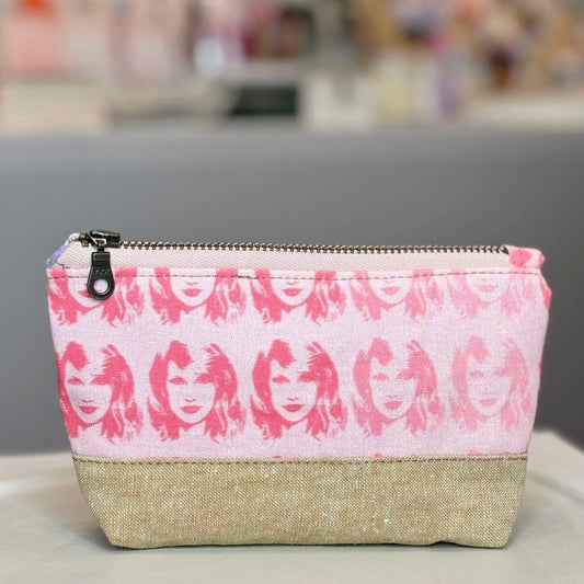 Medium Makeup Bag: Pink Taylor