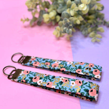 Wristlet Keychain: Dainty Floral