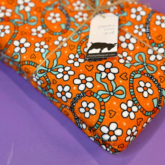 Taylor Swift Showgirl Friendship Bracelets Blanket (Orange)