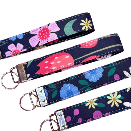 Wristlet Keychain: Summer Garden