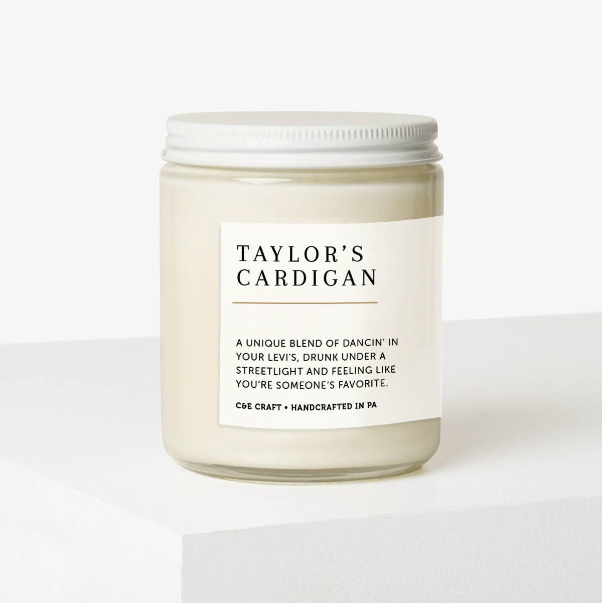 Taylor's Cardigan Candle (gardenia • violet • cashmere)