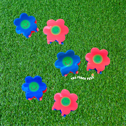 Smiley Flower Mini Hair Claw