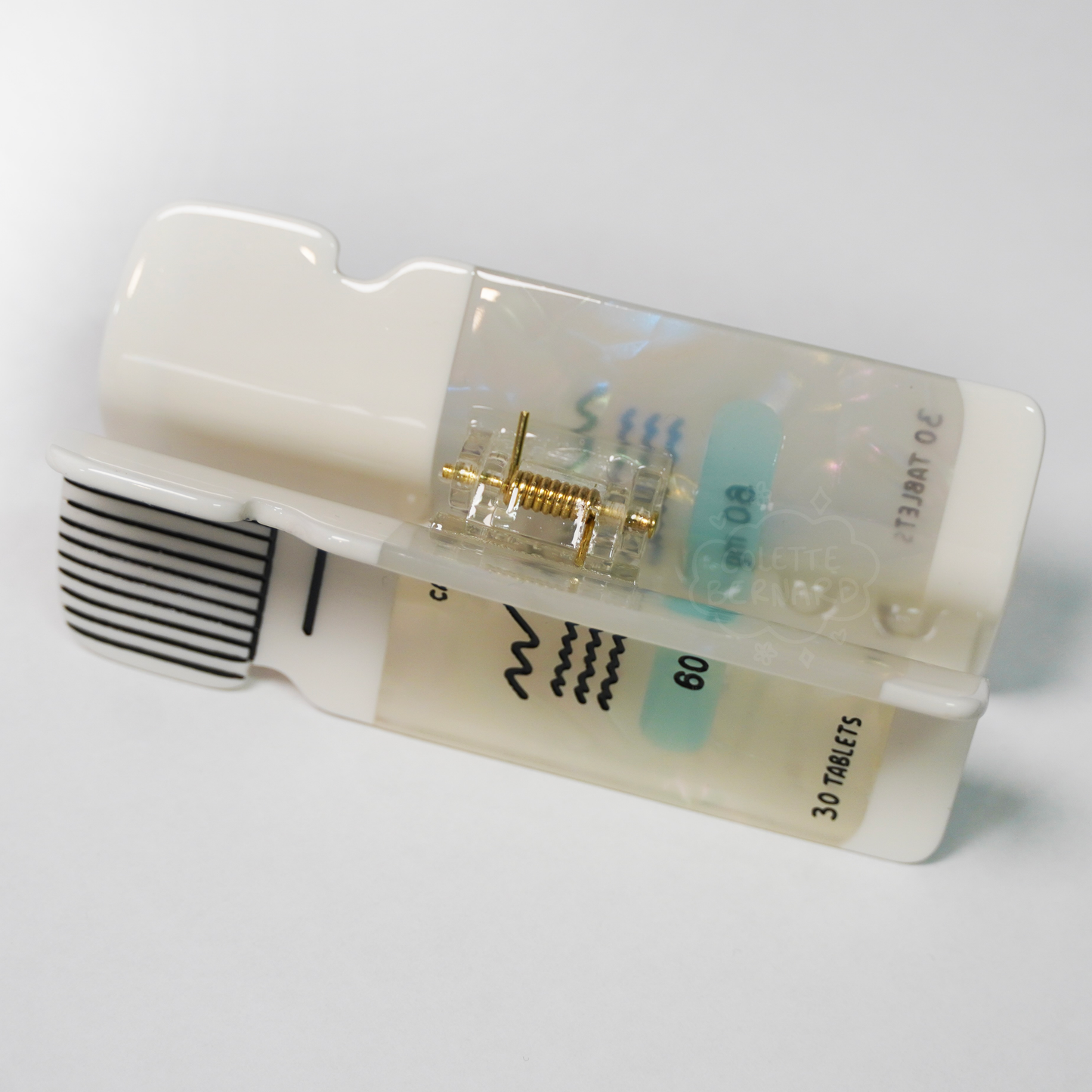 Medicine Bottle Claw Clip